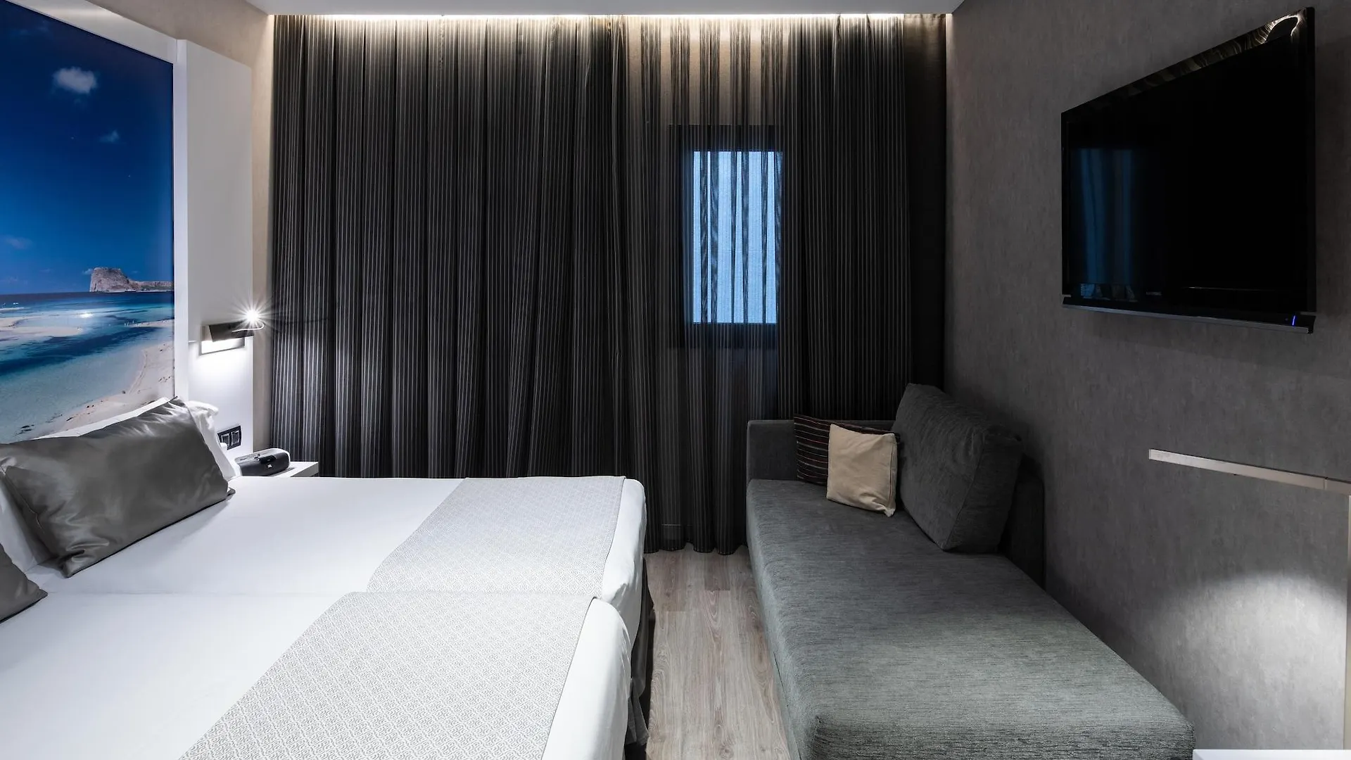 ****  Catalonia Gran Via Bcn Hotel Barcelona Spain
